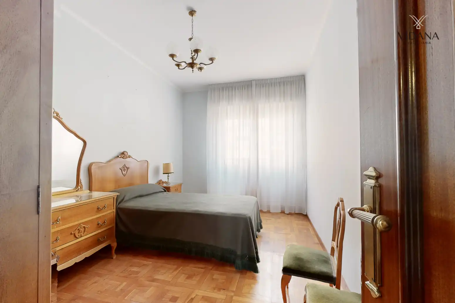 Habitación de Piso en venta en  Pamplona / Iruña con Calefacción, Parquet y Terraza