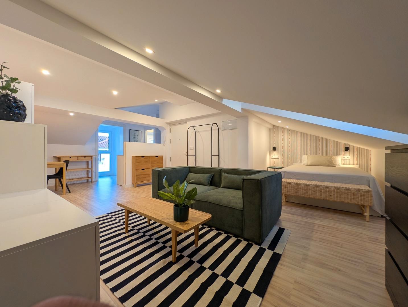 Habitación de Loft de alquiler en Santander con Calefacción y Amueblado