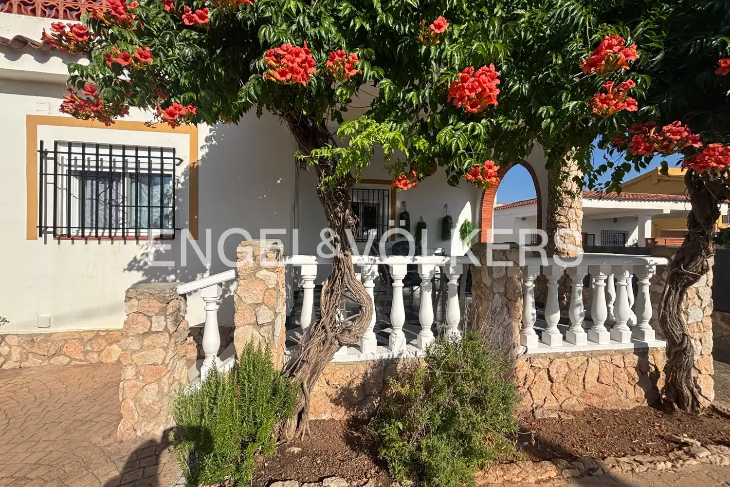 Vista exterior de Casa o chalet de alquiler en Bétera con Aire acondicionado, Calefacción y Jardín privado