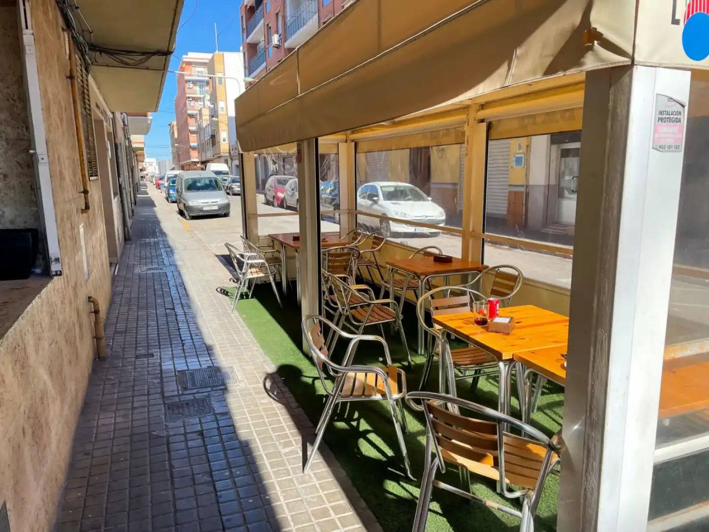 Terrassa de Local en venda en Sagunto / Sagunt amb Aire condicionat i Moblat