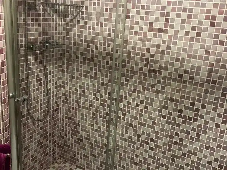 Badezimmer von Wohnung zur Miete in  Albacete Capital mit Balkon