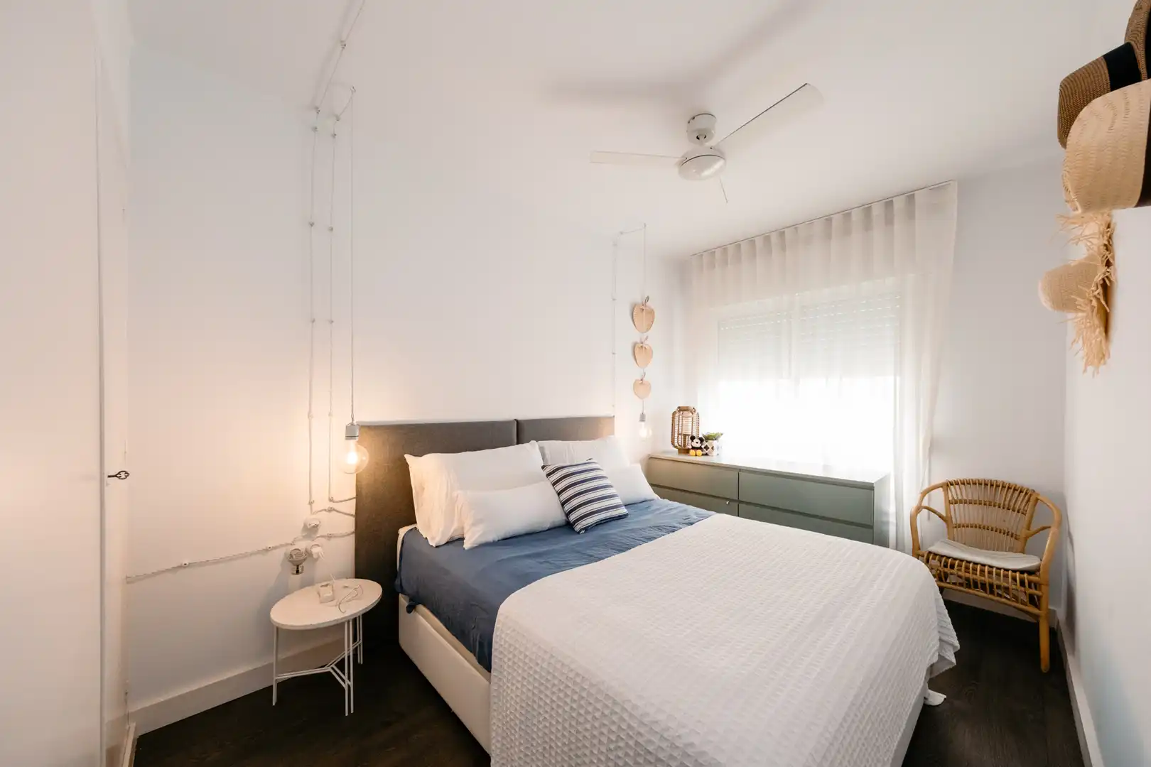 Habitación de Ático en venta en El Vendrell con Aire acondicionado, Parquet y Amueblado