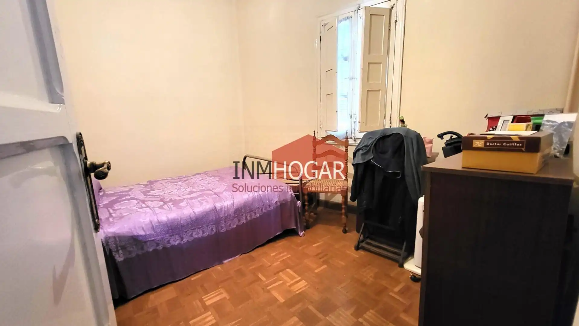 Habitación de Casa o chalet en venta en Ávila con Jardín privado, Trastero y Balcón