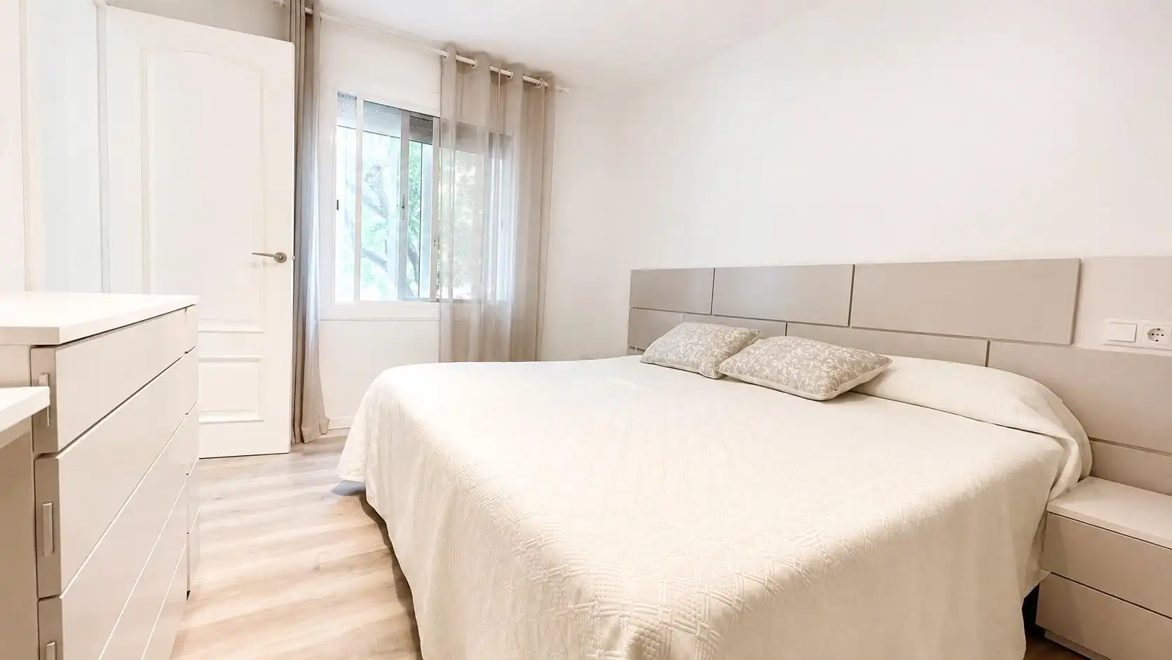 Dormitori de Pis en venda en Mataró amb Aire condicionat, Calefacció i Parquet