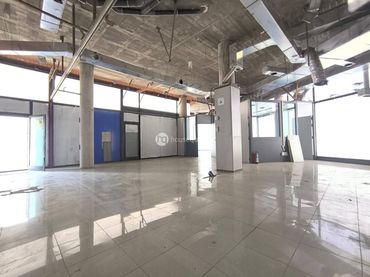 Business premises to rent in Calle Macià 1