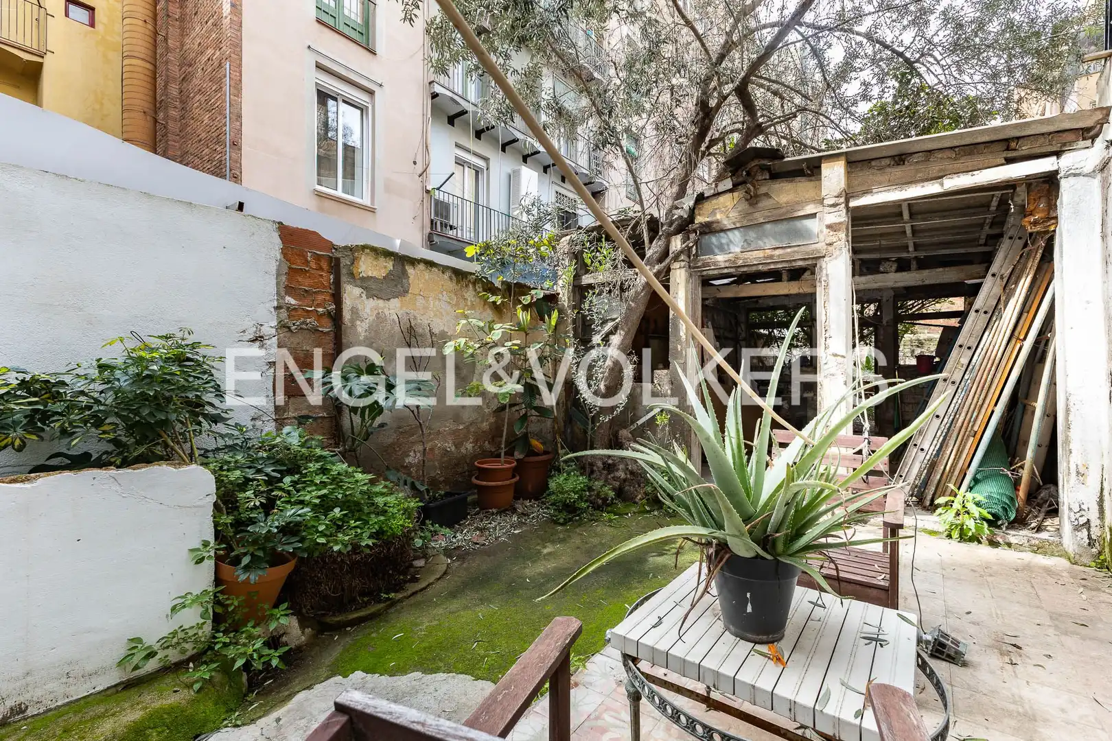 Terrasse von Wohnung zum Verkauf in Barcelona mit Heizung und Privatgarten