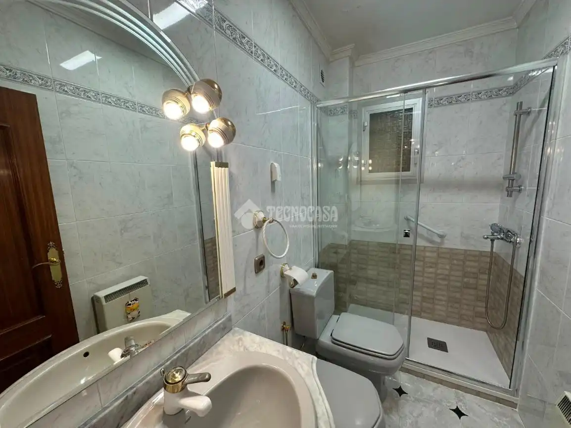Piso con ascensor en venta en Latina, imagen 8