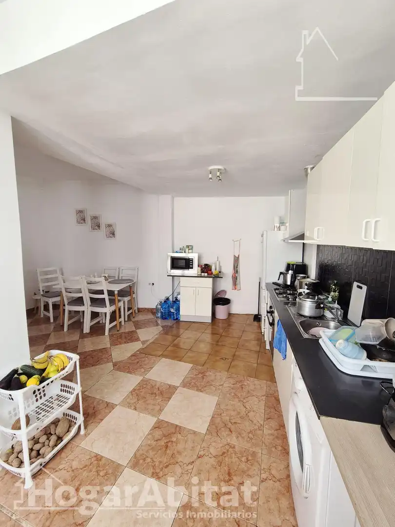 Küche von Wohnung zum Verkauf in Torrent mit Klimaanlage und Heizung
