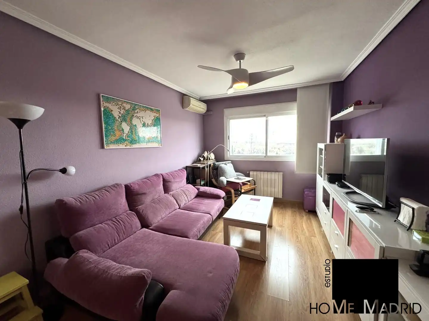 Living room of Flat for sale in  Madrid Capital  with Air Conditioner, Heating and Parquet flooring