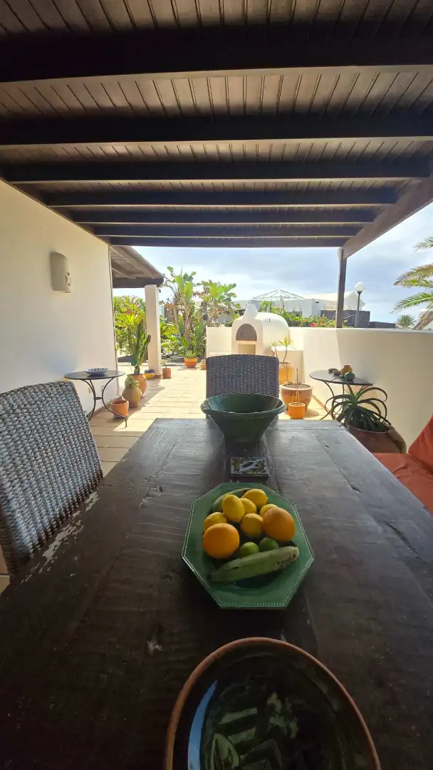 Terrassa de Casa o xalet en venda en Yaiza amb Jardí privat, Terrassa i Piscina