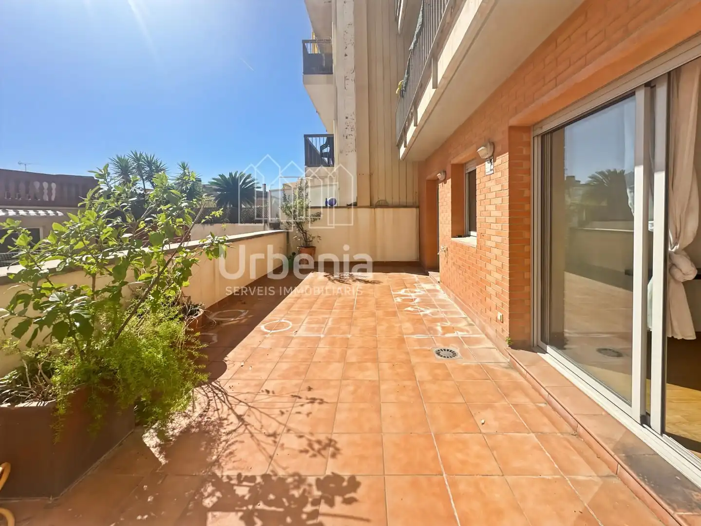 Vista exterior de Piso en venta en Mataró con Calefacción, Terraza y Trastero