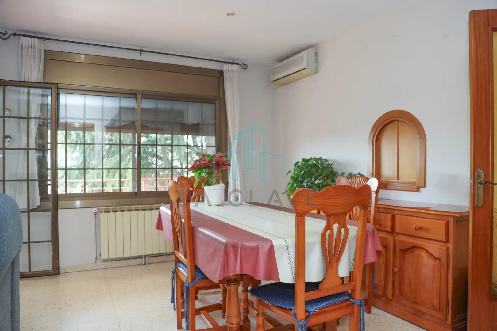 Comedor de Casa o chalet en venta en Lliçà d'Amunt con Aire acondicionado, Calefacción y Jardín privado
