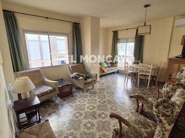 Apartament amb ascensor en venda a Centro