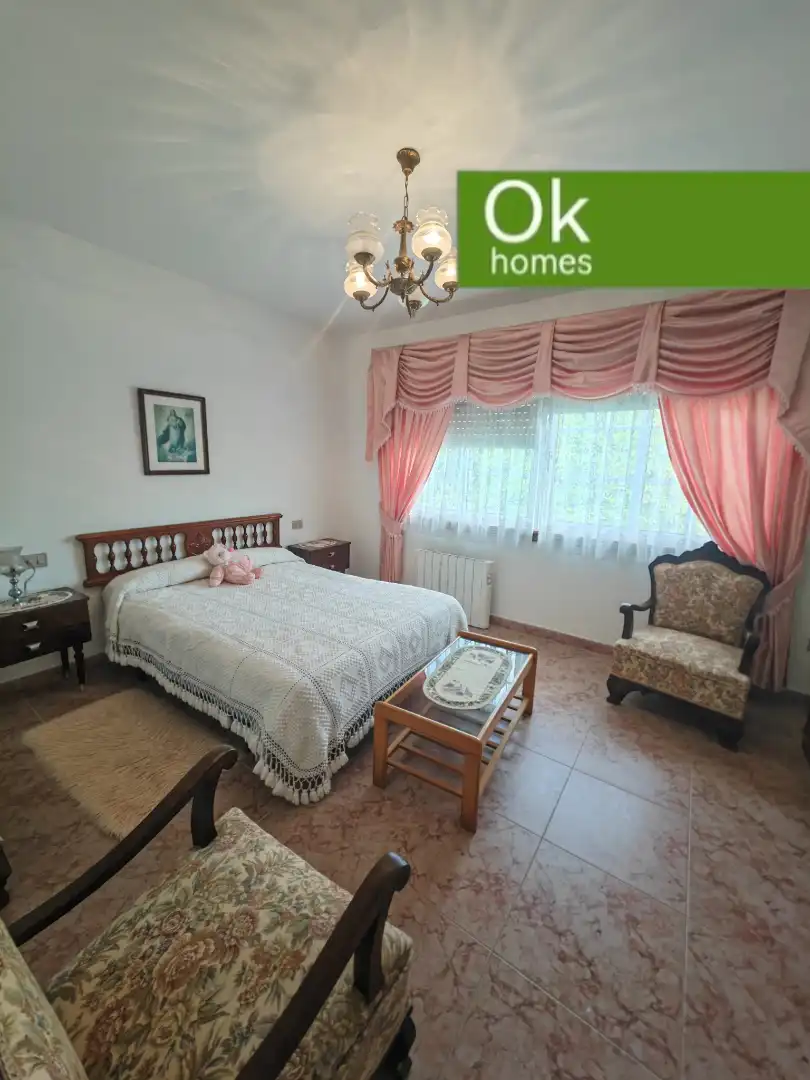Bedroom of Houses for sale in Coirós  with Heating, Private garden and Terrace