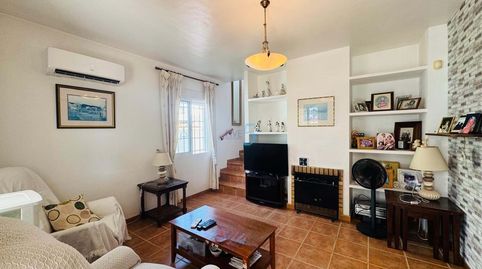 Esta preciosa villa adosada de tres dormitorios y dos baños está situada en la codiciada zona costera de Dehesa de Campoamor, a so, imatge 3