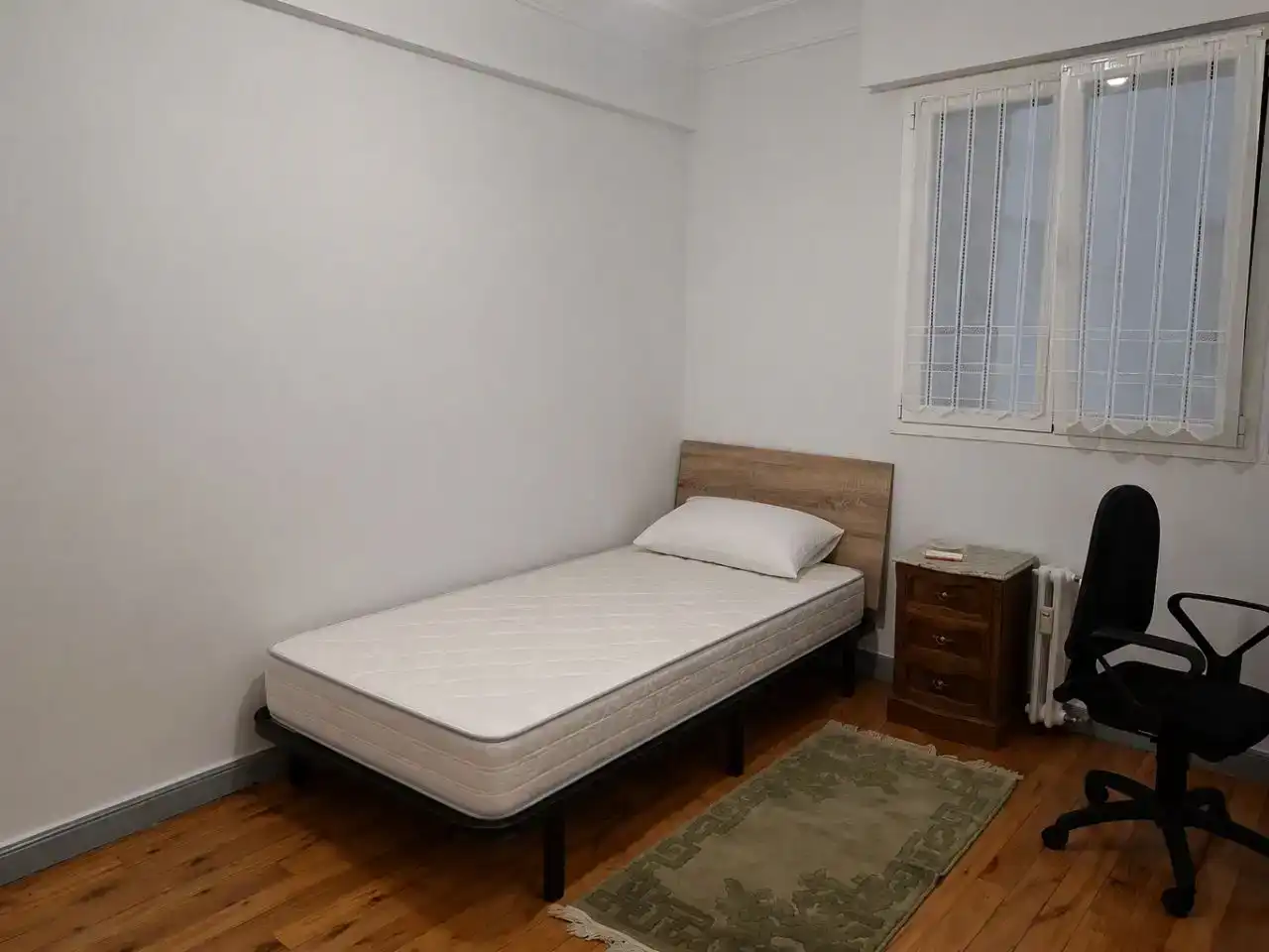 Schlafzimmer von Wohnung zur Miete in Donostia - San Sebastián 