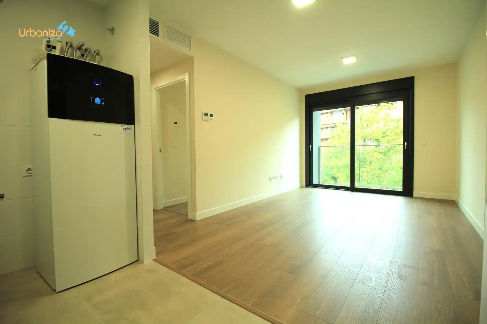 Flat for rent in Avenida Avenida Adolfo Díaz Ambrona, Avenida Elvas