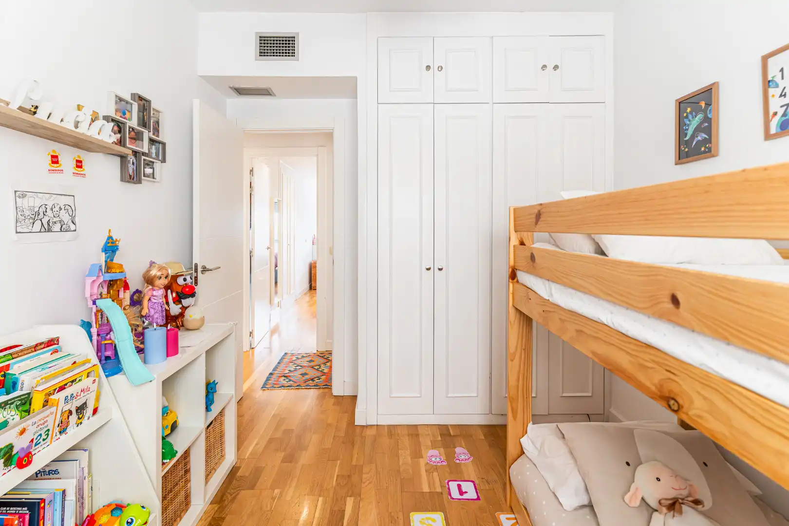 Schlafzimmer von Wohnung zum Verkauf in Las Rozas de Madrid mit Klimaanlage, Heizung und Parkett