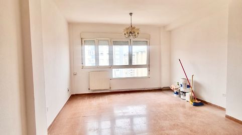 Foto 2 de Pis en venda a Calle Puerto de San Isidro, El Polígono, Gijón