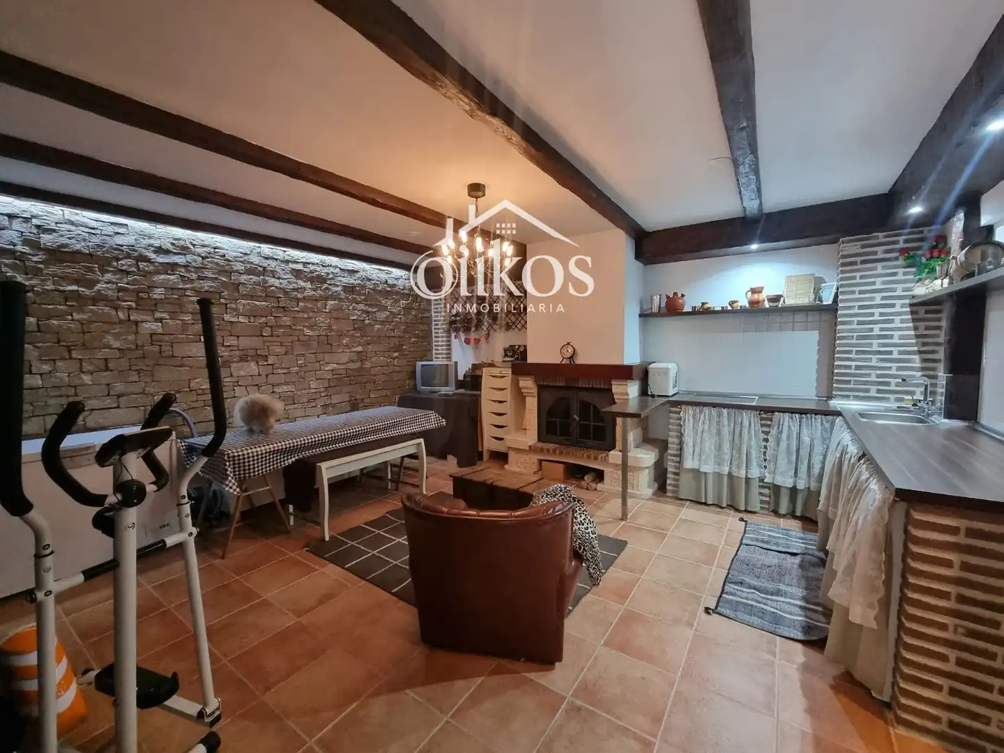 Sala de estar de Casa adosada en venta en Villamayor con Aire acondicionado, Calefacción y Parquet