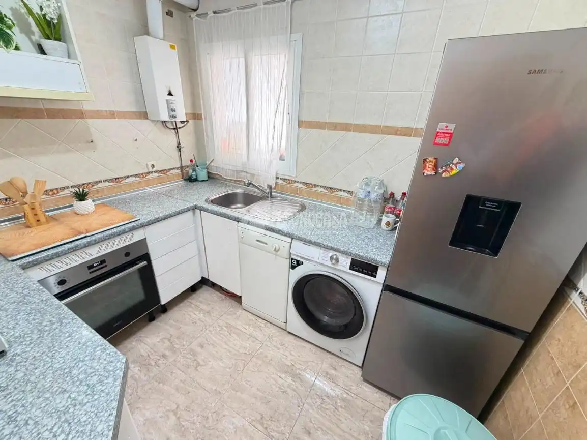 Kitchen of Flat for sale in Talavera de la Reina