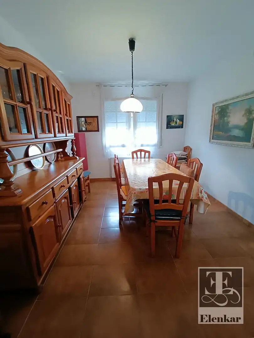 Menjador de Casa o xalet en venda en El Vendrell amb Calefacció, Jardí privat i Terrassa