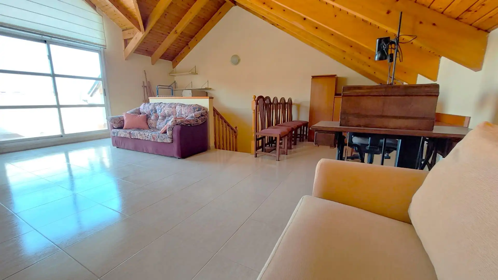 Sala d'estar de Casa adosada en venda en Viladecavalls amb Aire condicionat, Calefacció i Jardí privat
