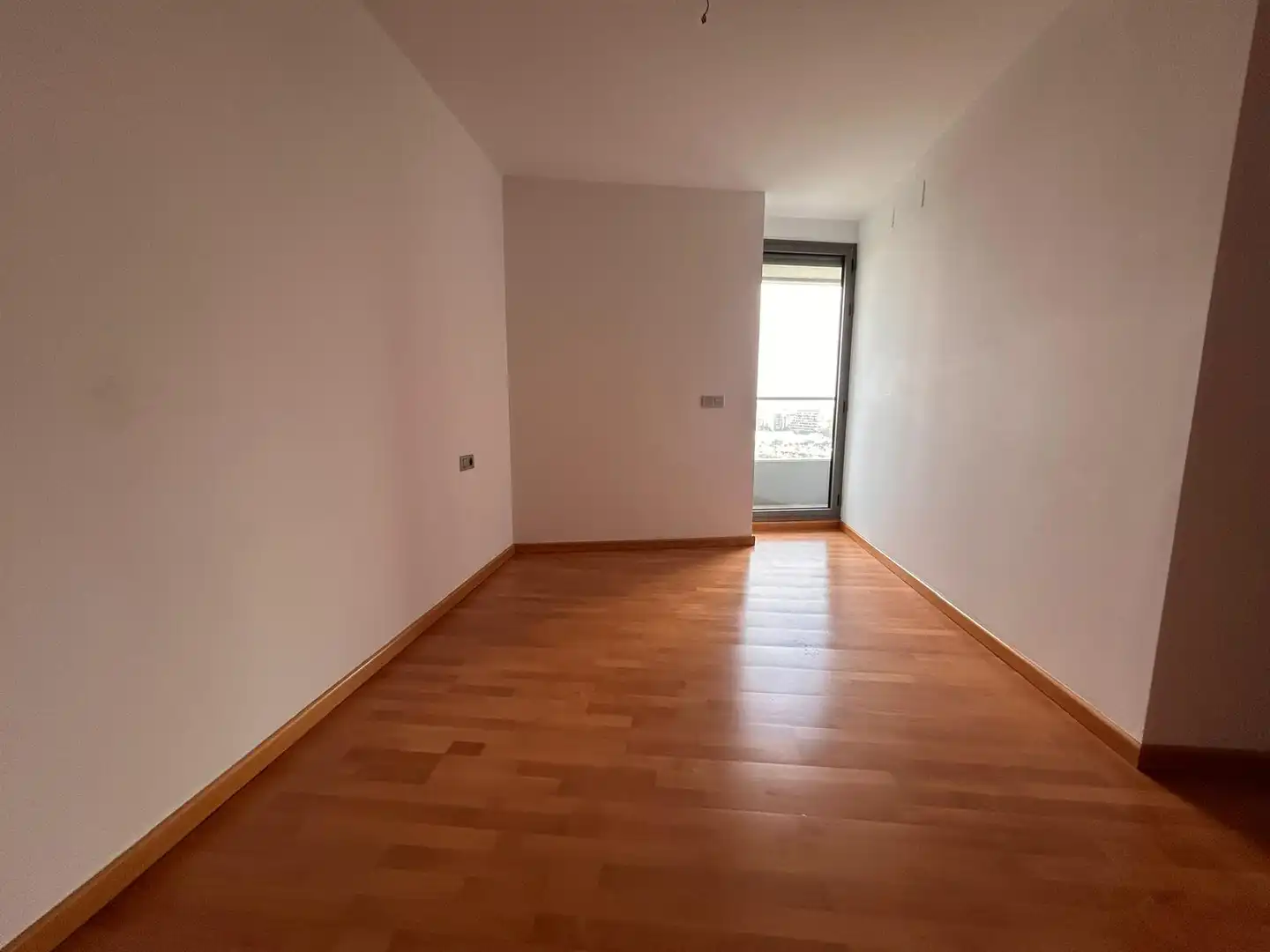 Schlafzimmer von Wohnung zum Verkauf in Mislata mit Klimaanlage, Heizung und Parkett