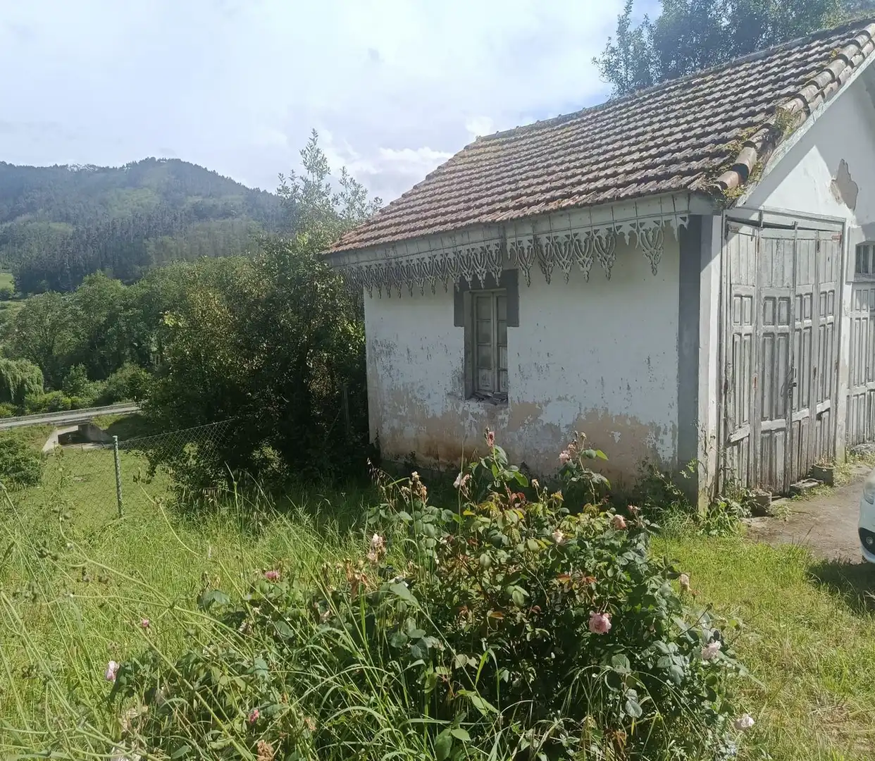 Finca rústica en venda en Pravia amb Jardí privat, Moblat i Forn