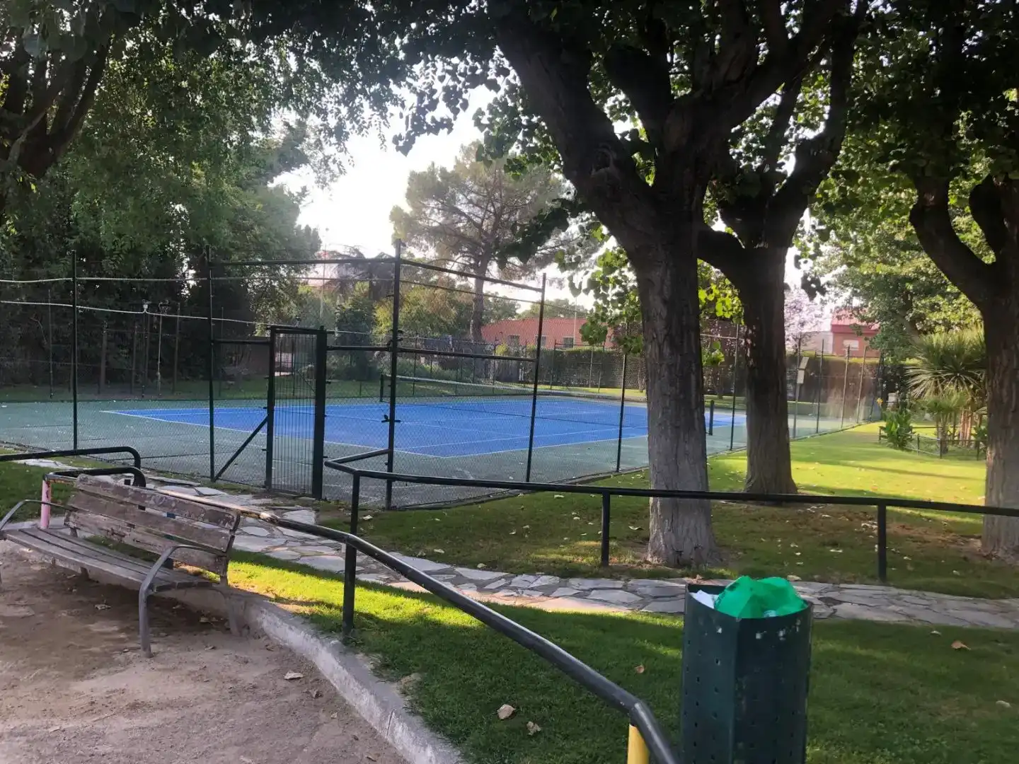 Aparcament de Pis en venda en Paracuellos de Jarama amb Piscina