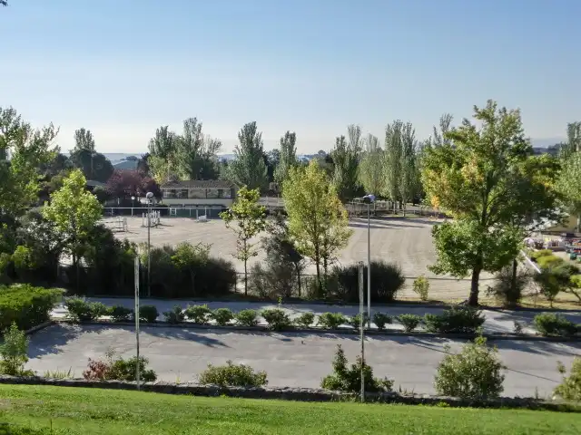 Houses for sale in Ciudalcampo