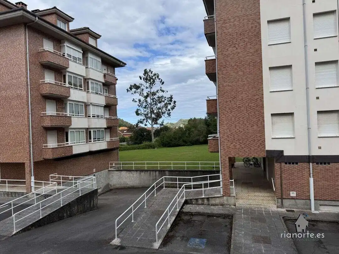 Außenansicht von Wohnung zum Verkauf in Ribadesella mit Heizung und Balkon