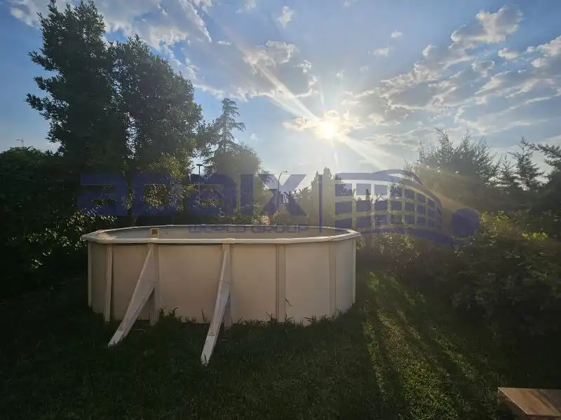 Piscina de Casa adosada en venta en Puertollano