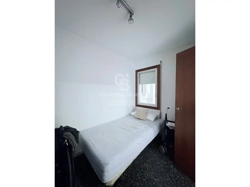 Bedroom of Flat for sale in Valencia  with Air Conditioner and Terrace