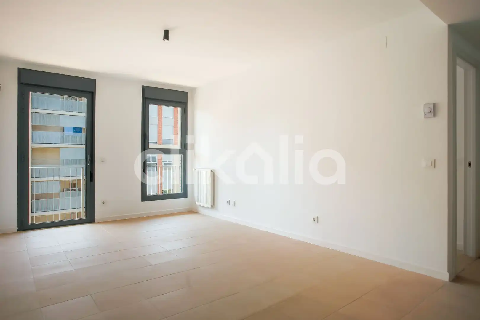 Sala d'estar de Pis en venda en Tres Cantos amb Calefacció, Terrassa i Traster