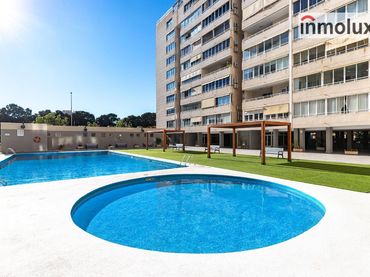 Pis amb piscina en venda a Deportista Miram Blasco