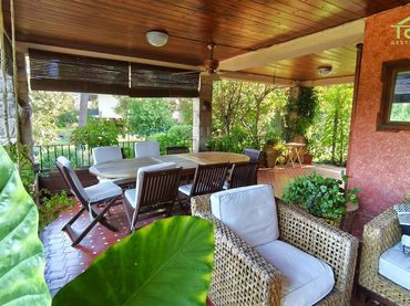 Villa con balcone in vendita a Alzina