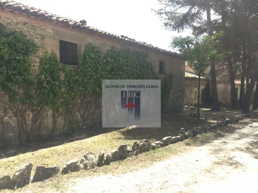 Vista exterior de Finca rústica en venda en Alcoy / Alcoi amb Traster, Piscina i Balcó