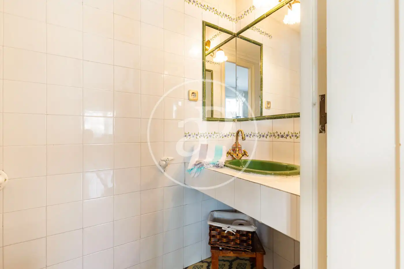 Bathroom of Houses for sale in Montcada i Reixac  with Air Conditioner, Heating and Terrace