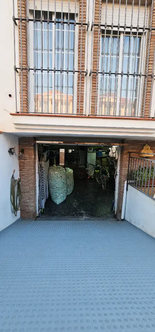 Casa o chalet en venta en Churriana de la Vega con Trastero y Amueblado