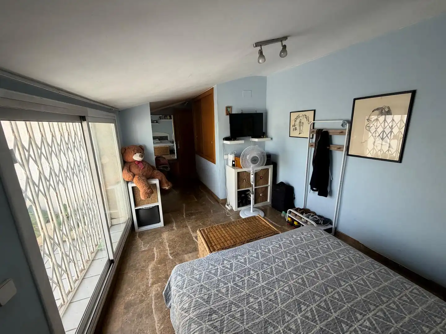 Schlafzimmer von Dachboden zum Verkauf in Badalona mit Klimaanlage, Heizung und Terrasse