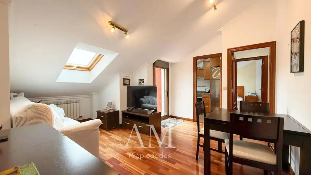 Sala de estar de Ático en venta en Gondomar con Calefacción, Terraza y Trastero