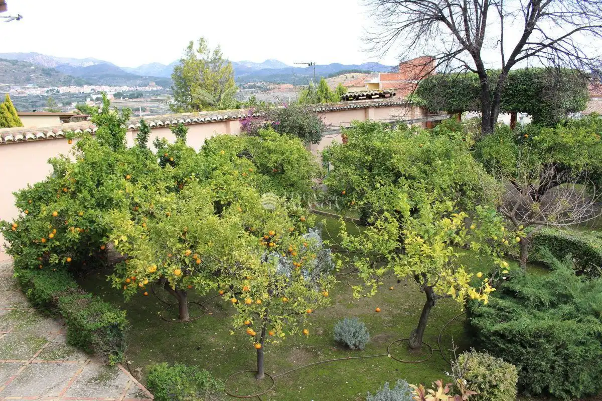 Jardí de Casa o xalet en venda en Segorbe amb Calefacció, Jardí privat i Terrassa
