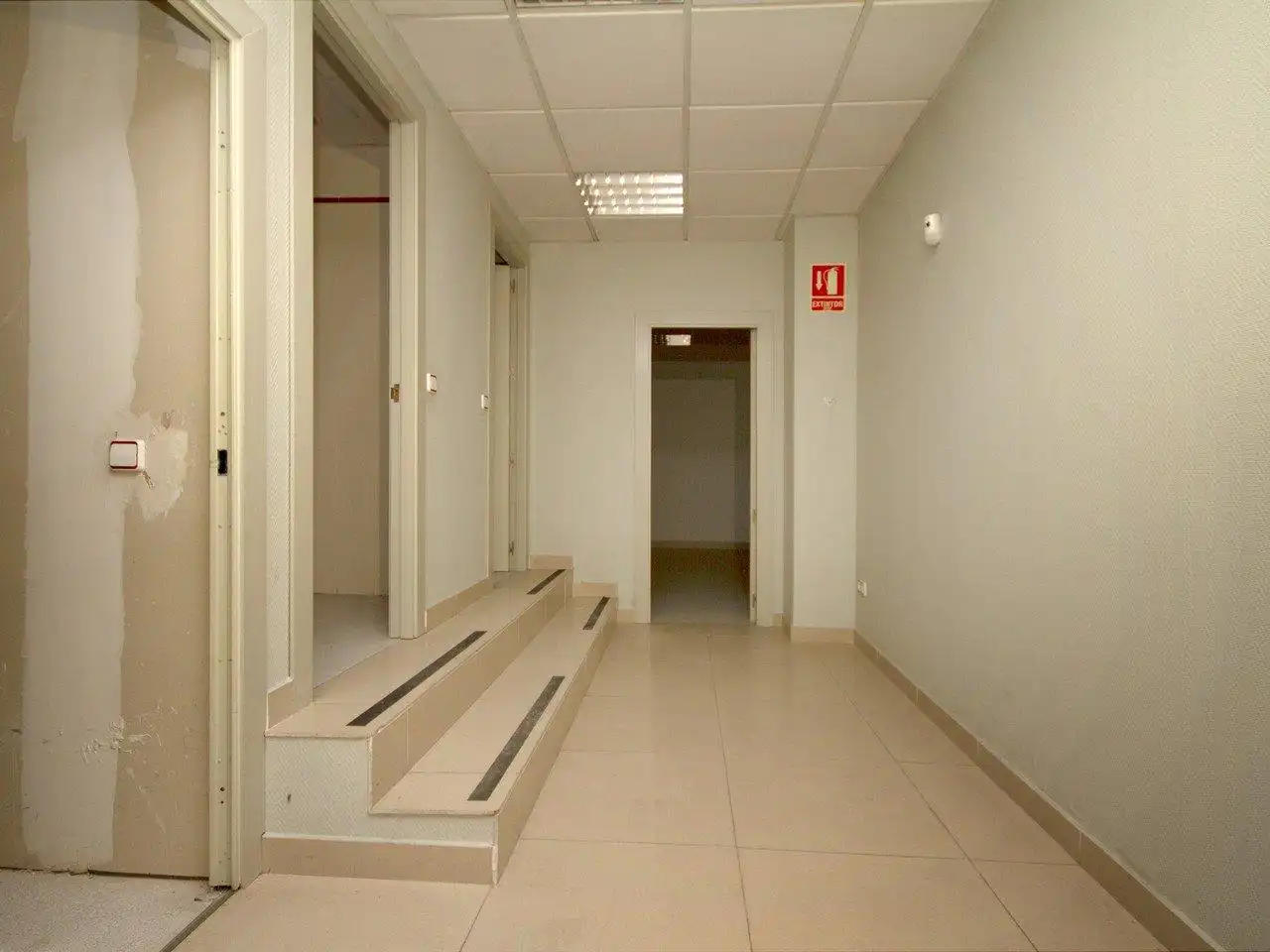 Gewerbefläche zum Verkauf in Calle del Carmen 6, imagen 2