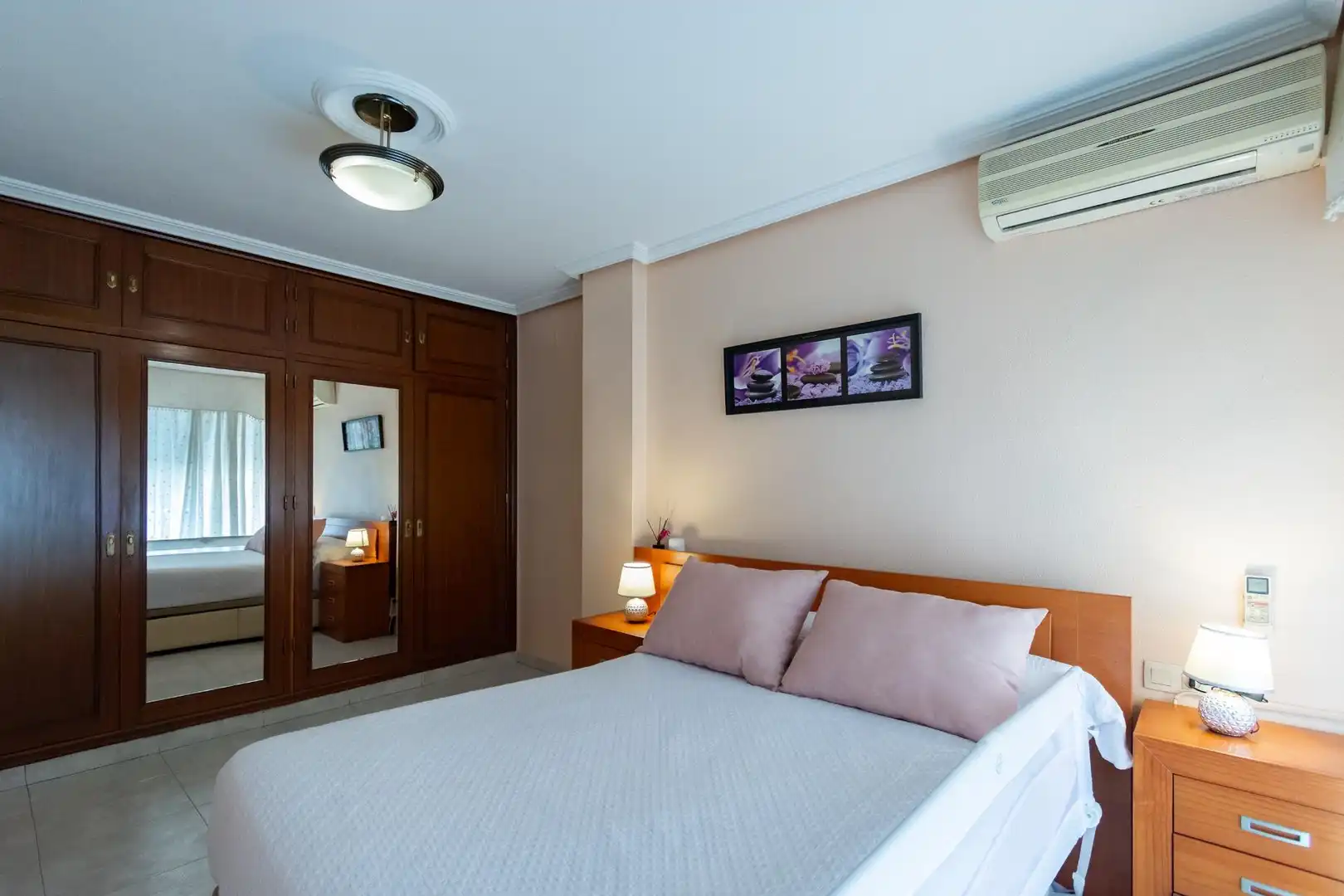 Habitación de Casa adosada en venta en Cartagena con Aire acondicionado, Calefacción y Jardín privado