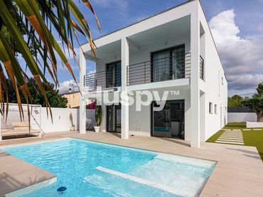 Casa pareada con balcón en venta en Avinguda de Benitachell