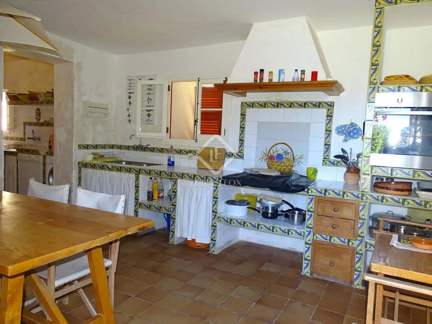 Country homes for sale in Cala Blanca