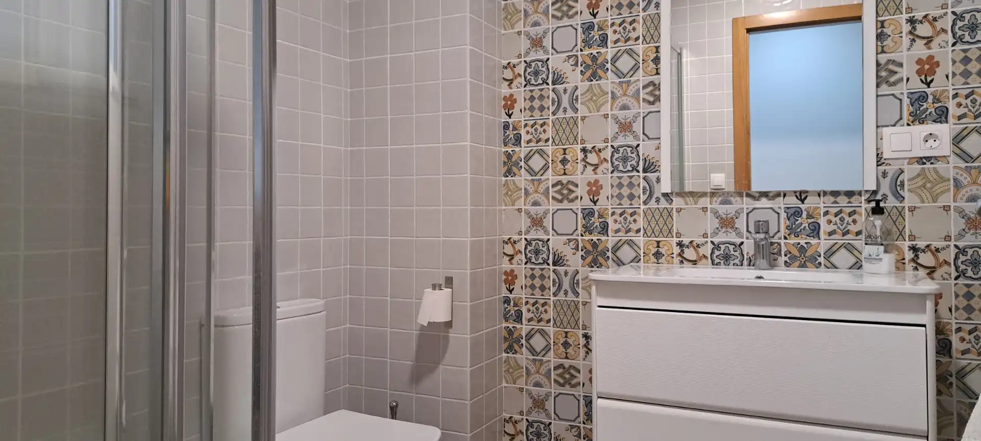 Bathroom of Houses for sale in Sueras / Suera  with Terrace, Furnished and Oven