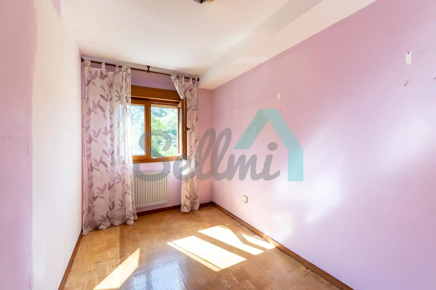 Bedroom of Flat for sale in San Martín del Rey Aurelio  with Heating, Parquet flooring and Storage room