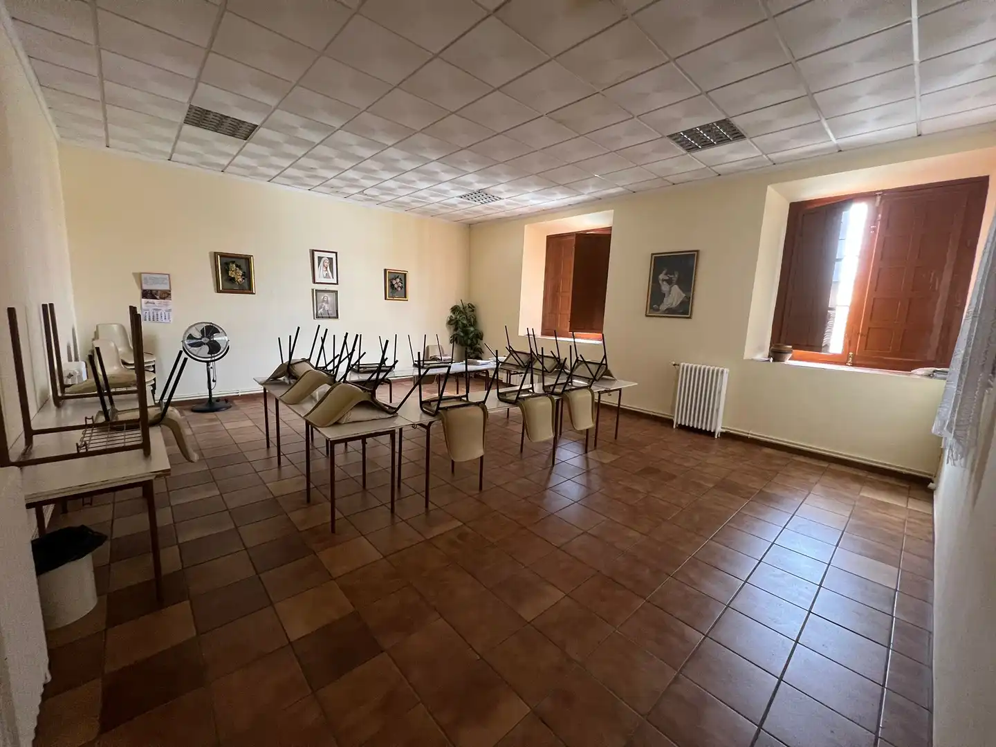 Menjador de Edifici en venda en Manzanares